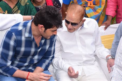 Mahesh Babu wishes his dad on Father's Day | cinejosh.com