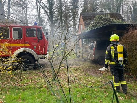 FEU PKW Brand Im Carport Freiwillige Feuerwehr Nordhastedt