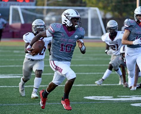 Snow Hill football holds off Nandua for big win: Photos 