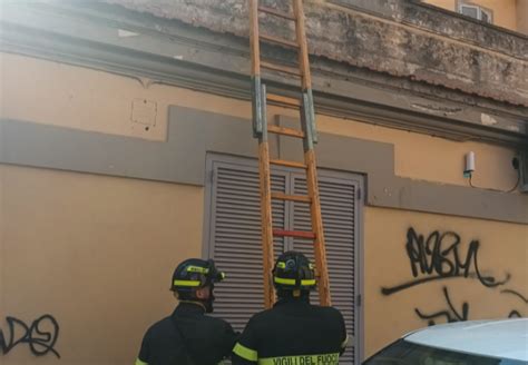 Civitavecchia non rispondeva più alle chiamate un uomo trovato morto