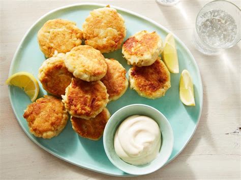 Patti S Jumbo Lump Crab Cakes Recipe Patti Labelle Cooking Channel