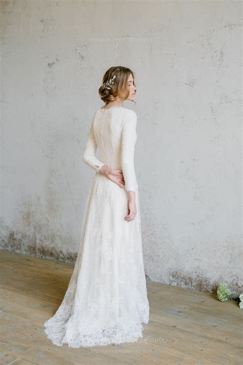 Luxurious winter lace wedding dress | Wedding Dresses & Evening Gowns