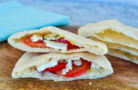 Best Homemade Pita Bread Olive Tomato