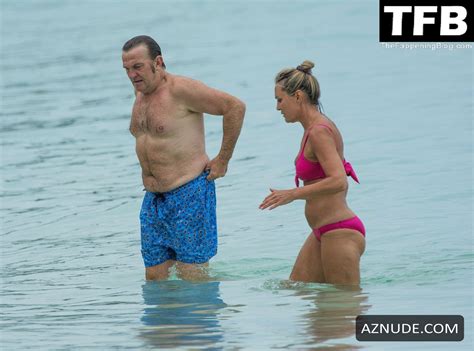 Donna Derby Sexy Seen Flaunting Her Body Wearing A Bikini At The Beach In Barbados With Bradley