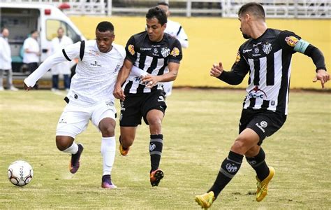 Braga visita Botafogo SP e mira encerrar jejum de vitórias para sair da