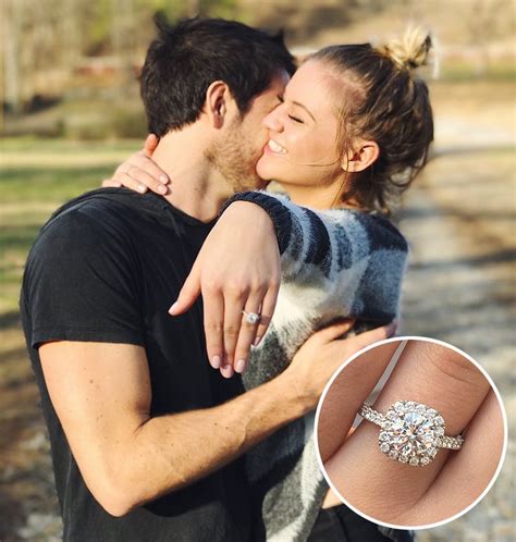 Kelsea Ballerini Marries Morgan Evans: See Their Wedding Photo ...