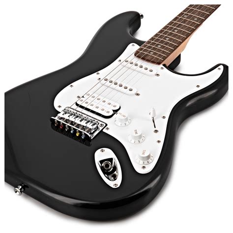 Squier Bullet Stratocaster HSS Hard Tail, Schwarz | Gear4music