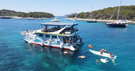 Split Crucero por Hvar Brač y Pakleni con almuerzo y bebidas