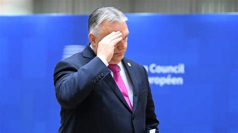 Blokkolt Orbán Brüsszelben egyelőre nem megy az EU s pénz Kijevbe