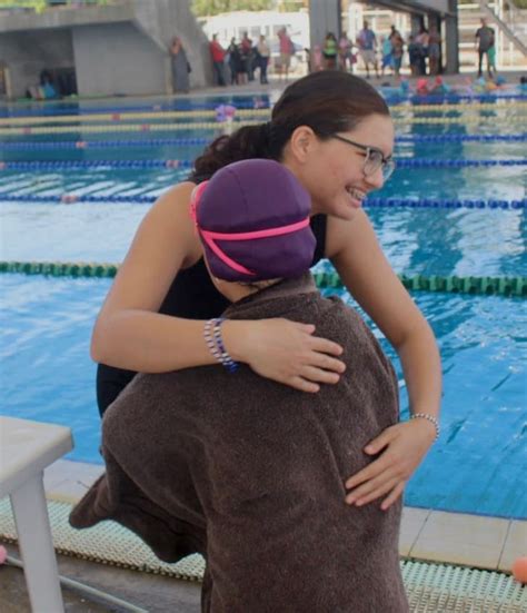 Rompe Montse barreras como instructora de natación MazDeporte