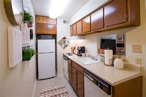 Photos of Sunchase Apartments | Apartments in Tulsa, OK