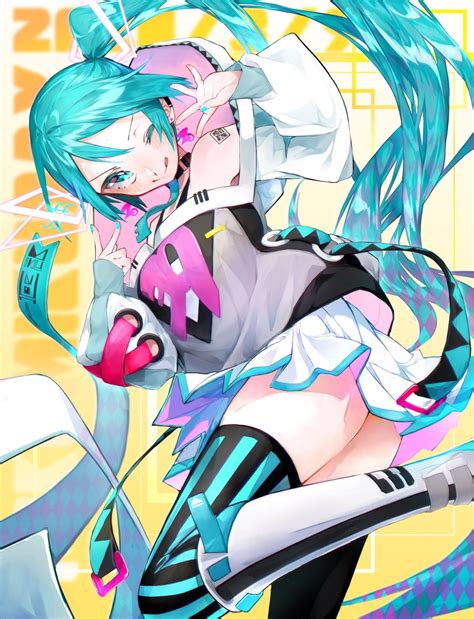 初音ミク 「ピアプロ運営です。本日は「オリジナル衣装を着たミクさん」作品をご紹介 雨藤シイさ」 Piapro ピアプロ のイラスト