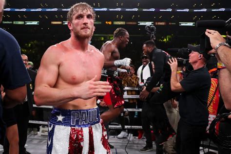Unbeaten boxing legend Floyd Mayweather to fight YouTuber Logan Paul in