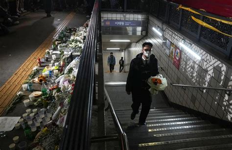 【梨泰院踩踏慘案】人夫曝「驚魂夜」急中生智帶一家逃出 他嚇喊：再待下去會出事