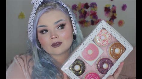 Full Face Of Donut Makeup I Heart Revolution Donut Tray Review And Swatches Youtube