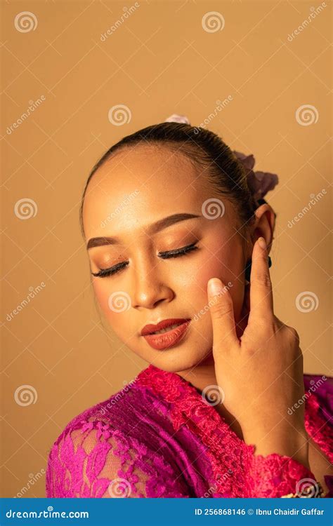 Asian Woman Wearing A Pink Dress Called Kebaya With A Hot Pose Stock Photo Image Of Attractive