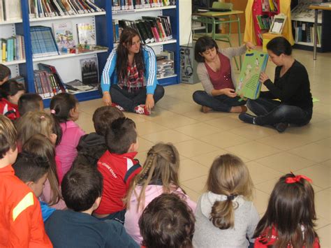 Novas Das Bibliotecas Pinocho E As Nosas Amigas Do Ies Chapela Reciben