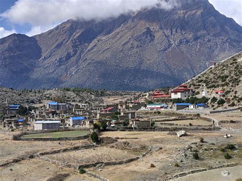 Tilicho Lake Trek With Thorong La Pass Ace The Himaalya