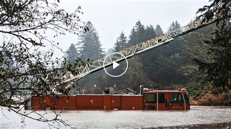 Flooding In Oregon Prompts Evacuations The New York Times