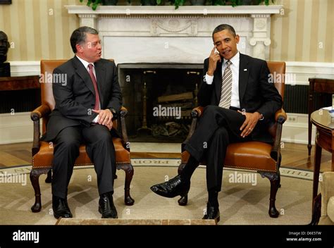 United States President Barack Obama (R) and King Abdullah II of Jordan ...