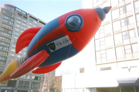 Rocket Ship Parade Balloon, 42' - Fabulous Inflatables, Space Travel