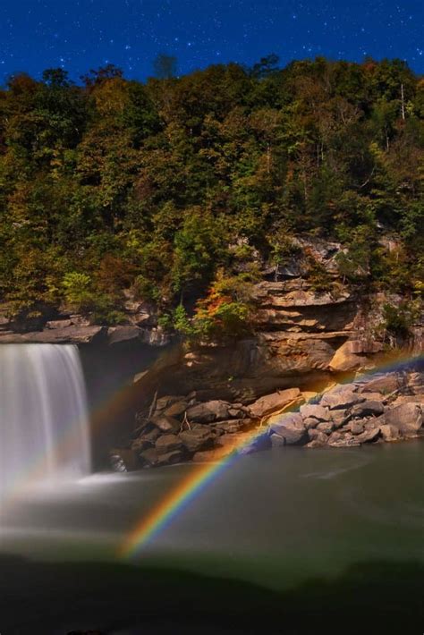 Cumberland Falls Moonbow (Corbin, KY) - Champagne Tastes®