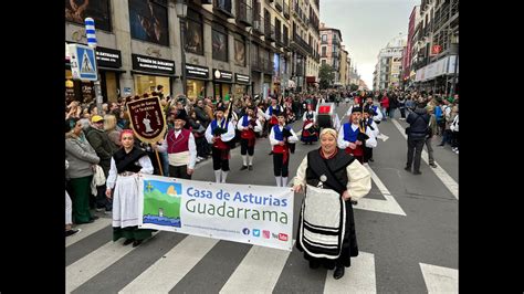 Banda De Gaitas La Tarabica En El I Desfile De San Patricio En Madrid