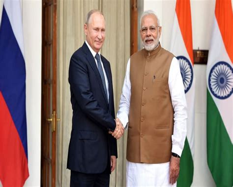 Pm Modi And Russian President Putin Discuss Cooperation In Areas Of