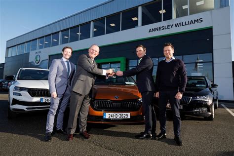 Annesley Williams Awarded Skoda Dealer Of The Year Bodyshop Ie