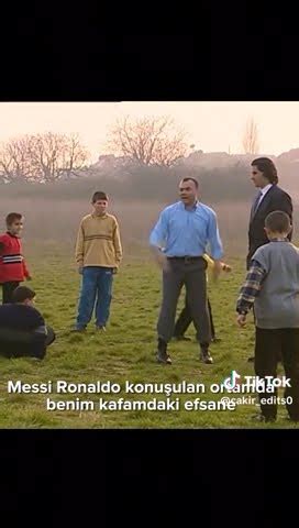 Messi ve Ronaldo konuşulan ortamda benim kafamdakı efsane keşfet