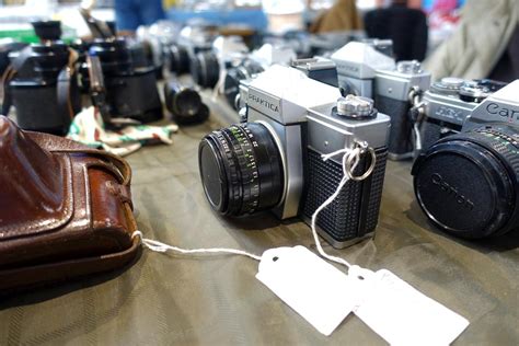 Where to Find Secondhand Vintage Digital Cameras