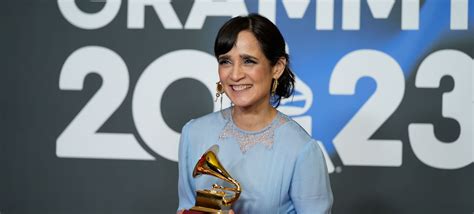 Julieta Venegas Desde El Escenario Busco Construir Una Conexi N Con