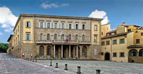 Palazzo Della Provincia Discover Arezzo