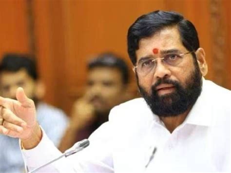 Eknath Shinde Vs Uddhav Thackeray Mumbai Shiv Sena Virat Morcha टीका तब्बल 15 20 वर्षे