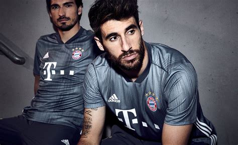 Terceiro Uniforme Do Bayern De Munique Para Temporada 2018 19