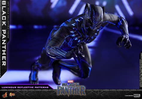 黑豹戰衣的螢光特效塗裝實在太狂啦 Hot Toys MMS 黑豹黑豹 Black Panther 比例人偶作品