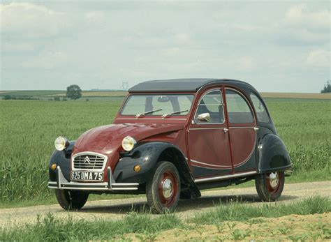 Alte Ente 70 Jahre Citroën 2CV motus Magazin