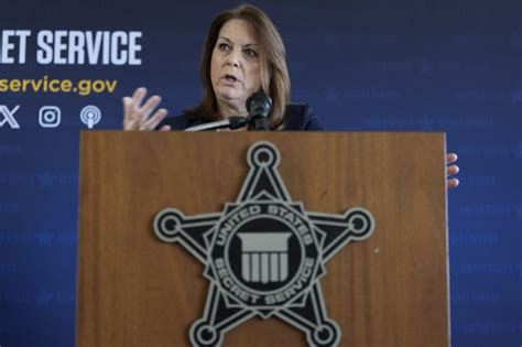 Secret Service director confronted at RNC