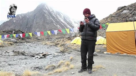 Carlos Soria Comunicación por walkie dessde el C3 del Annapurna YouTube