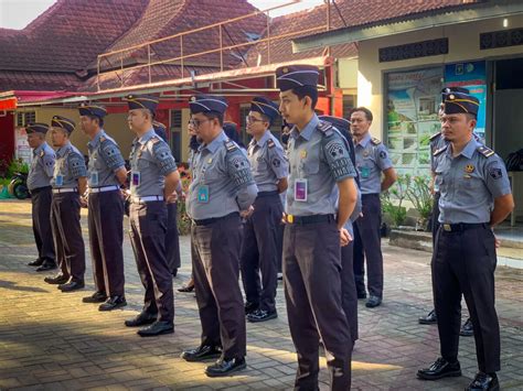 Kalapas Selong Gelar Apel Pagi Dan Pengukuhan Tim Satops Pamal