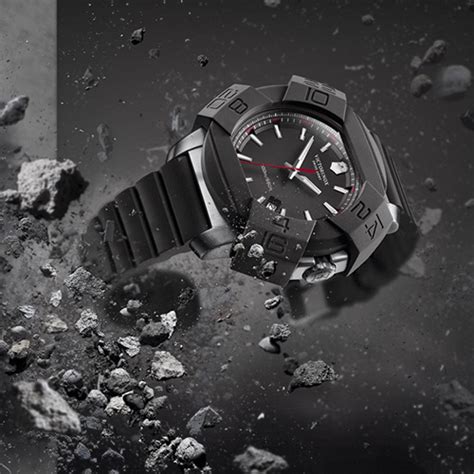 Обзор швейцарских мужских часов Victorinox I.N.O.X — блог AllTime.ru