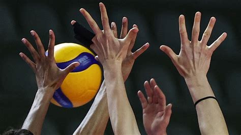 Voleybolda Sultanlar ve Efeler Ligi nin fikstürü çekildi