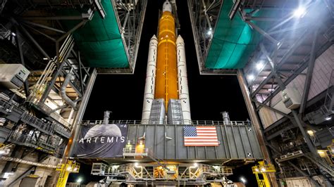 How Nasas New Megarocket Stacks Up Against Its Legendary Apollo