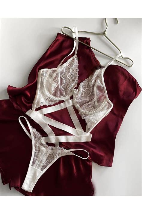 Elissa lingerie Çapraz Kelebek Balenli Bralet Takımı Fiyatı Yorumları Trendyol