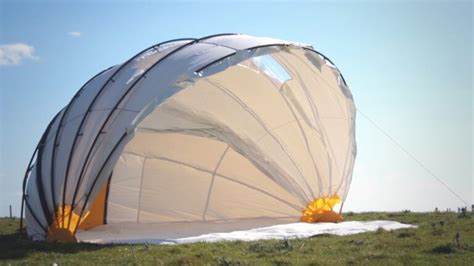 The Mollusc Tent Protects You From The Elements Thanks To A Clever Use