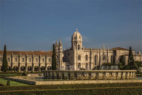 Ladda ner Mosteirodos Jeronimos Front Exterior Skulle Översättas Till