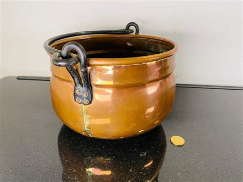 Beau Cache Pot Ancien En Cuivre Cm De Diam Tre Catawiki