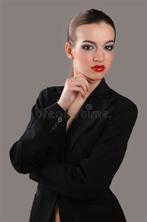 Brunette Hermoso Imagen De Archivo Imagen De Modelo 24157997