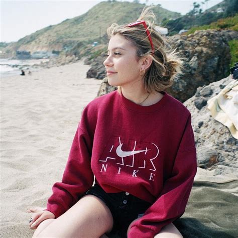 50 Hot Photos Of Genevieve Hannelius 12thBlog