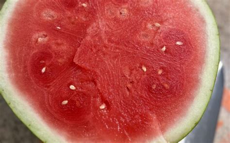 How To Choose The Perfect Watermelon 93 3 WFLS